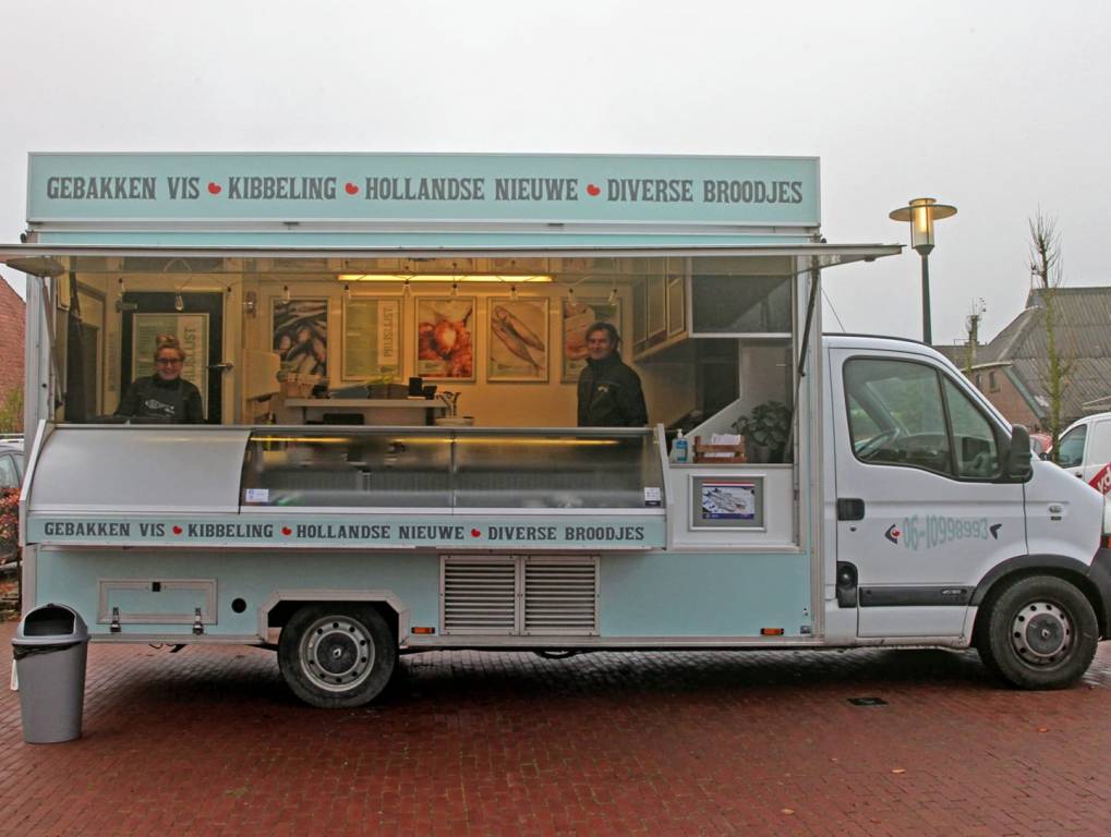 ‘Ik ferkoop fis der’t pake dat 60 jaar leden deed, hoe mooi is dat?’