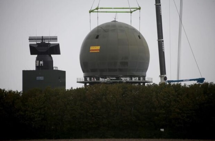 Gemeente Waadhoeke: Defensie moet veel meer doen aan contact met omwonenden van de radar in Wier