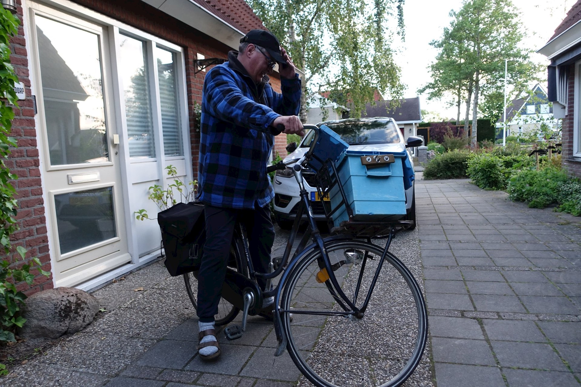 Krantenbezorger Leeuwarder Courant Gerrit Sijtsma stopt na 19 jaar