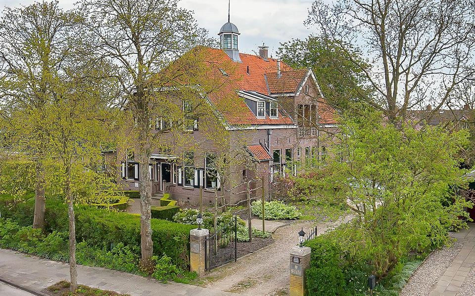 Wie komt er 'samenwonen' met Rembrandt en Saskia in Sint Jacobiparochie? 'Het is een waanzinnig groot huis