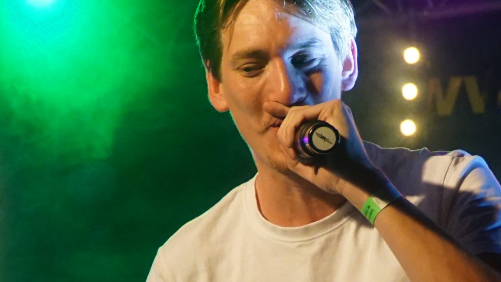 Rick de Vries wint spannend Bildts Songfestival: “Ik zei: die prijs pak ik niet”