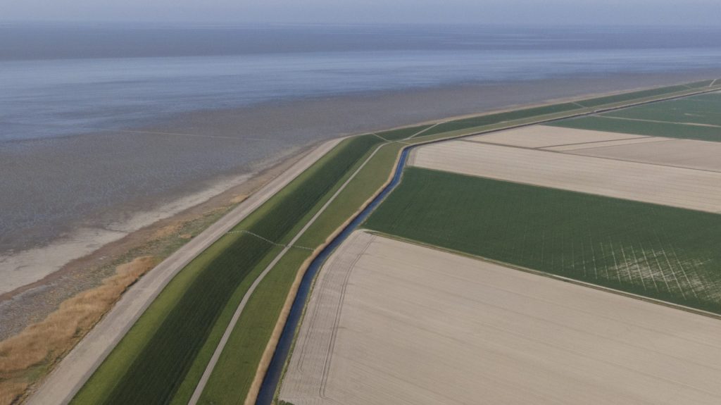 Dijk bij Koehool dicht voor onderhoud