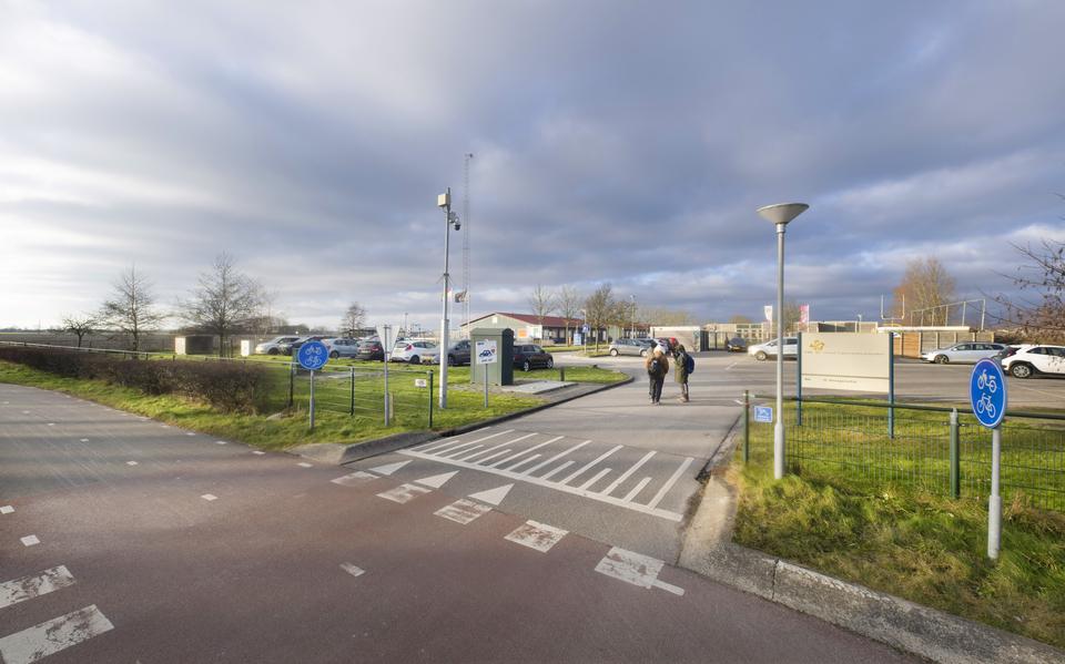 Waadhoeke: COA moet harder optreden tegen azc’ers Sint Annaparochie die jonge meiden belagen